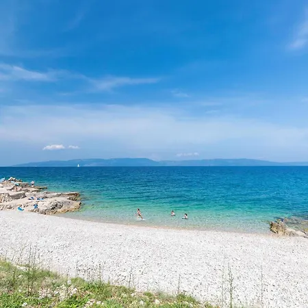 Stunning Apartment In Labin With Kitchen * Ravni